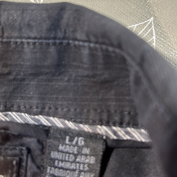 Men’s Guess Dress Shirt. - Picture 3 of 6